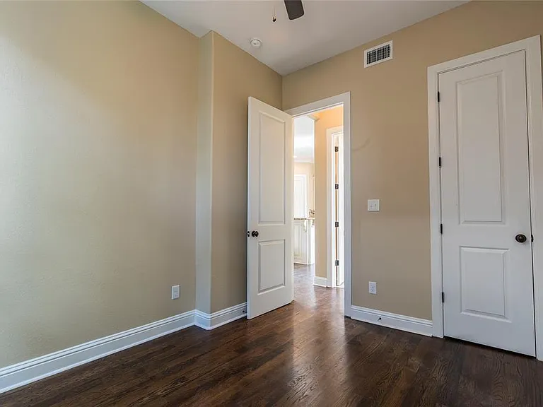 1424 Eddington St — Photo 10