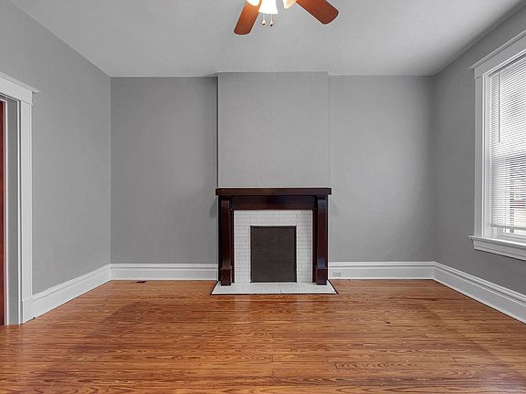 3rd image of 3923-3925 Wyoming St #3923-388