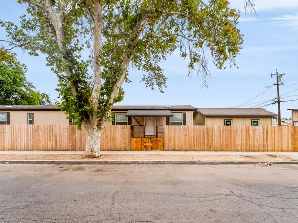 2206 E Tyler Ave, Fresno, CA 93701