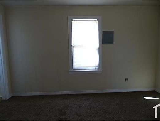 3rd image of 712 S Austin St #A