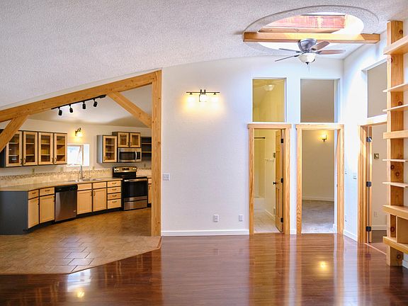 3rd image of 2908 Black Fox Run Ln