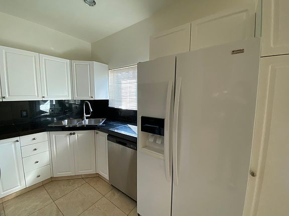 5th image of 6833 SE Cougar Mountain Way #2