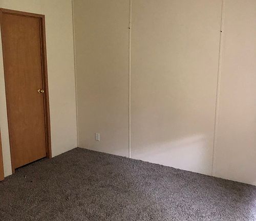 5th image of 10957 SE 49th Ave