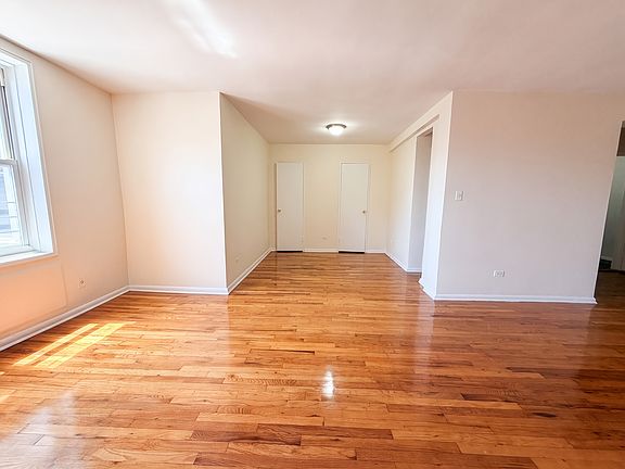 2nd image of 1279 E 17th St Unit 30
