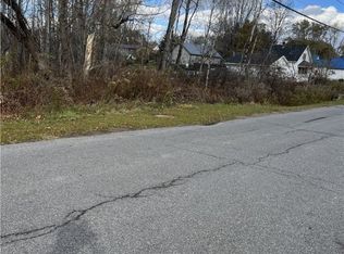 2nd Ave #2, Mayfield, NY 12117