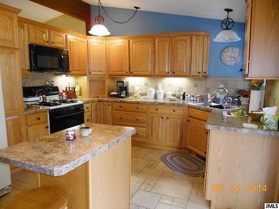 5th image of 11633 Bradley Dr
