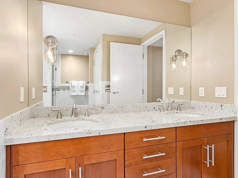 645 Front St #604 — Photo 8