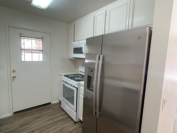 4th image of 237 Vista Glen Ln #B