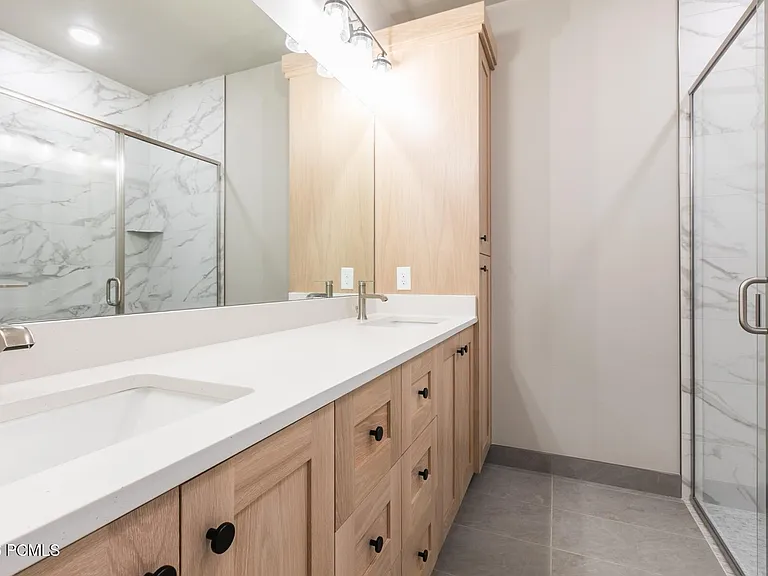 1124 W Vos Cir #203 — Photo 16