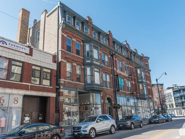 2772 N Lincoln Ave APT 201, Chicago, IL 60614