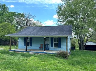 319 W Everett St, Sparta, TN 38583