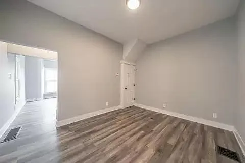 619 Crescent Ave — Photo 3