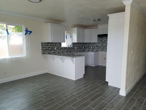 4th image of 1224 E Terra Bella Ave