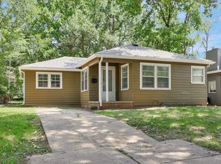 830 N Chautauqua Ave, Wichita, KS 67214