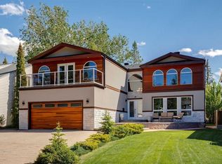 223 Pump Hill Cres N, Calgary, AB T2V 4L9