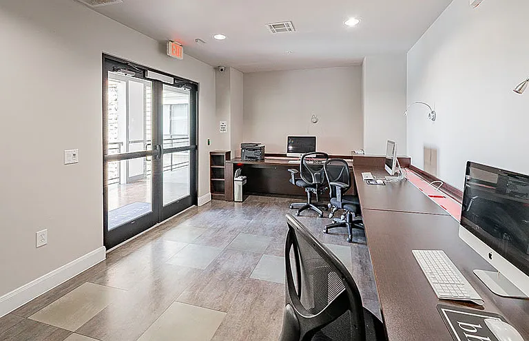 The Residences at Pearland Town Center Apartments — Photo 17