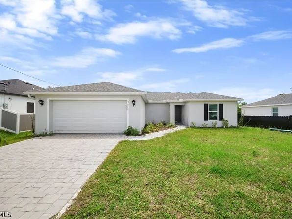 2815 24th St W, Lehigh Acres, FL 33971
