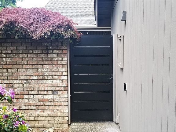 3rd image of 163 143rd Pl NE #87