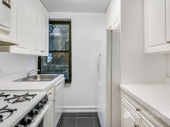 4th image of 235 E 46th St APT 3K