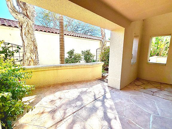 2nd image of 408 Por La Mar Cir