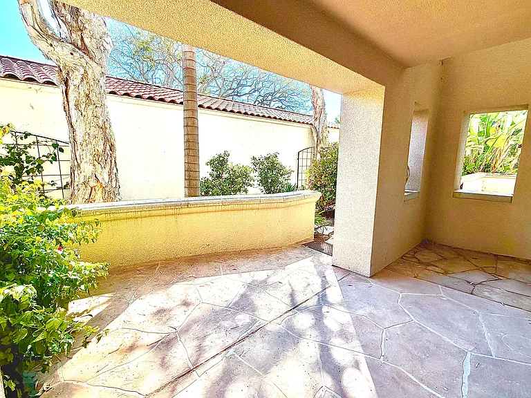 408 Por La Mar Cir — Photo 2