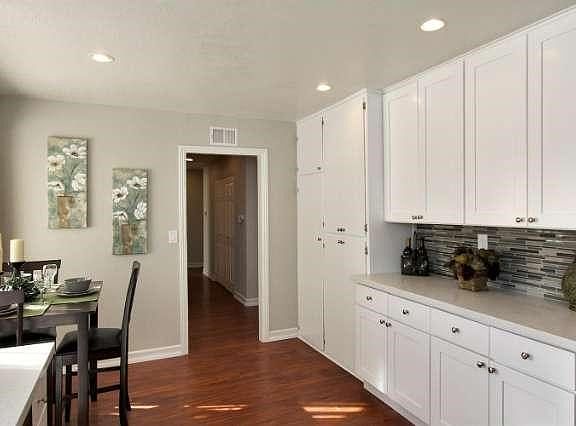 3rd image of 1247 E Avenida De Los Arboles