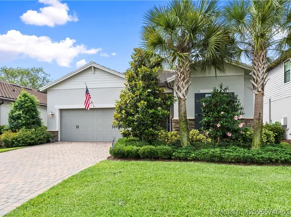 600 SE Villandry Way, Port Saint Lucie, FL 34984