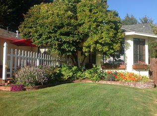 2385 Meadow Ct, McKinleyville, CA 95519