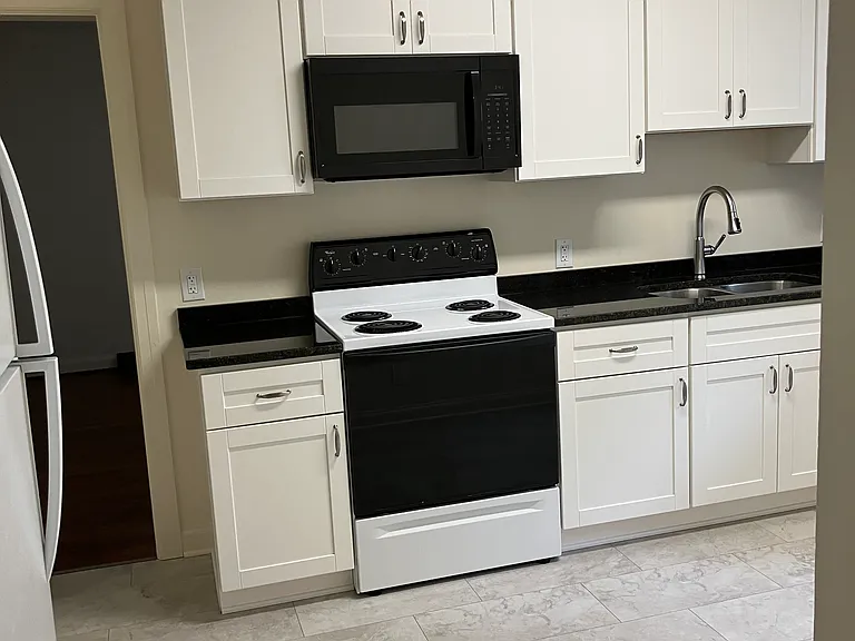 1820 Walker Ave #B — Photo 15