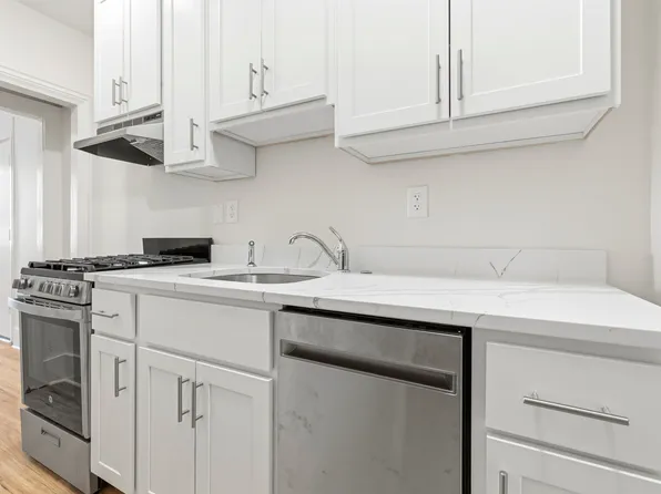 19 S Russell St APT 3, Boston, MA 02114