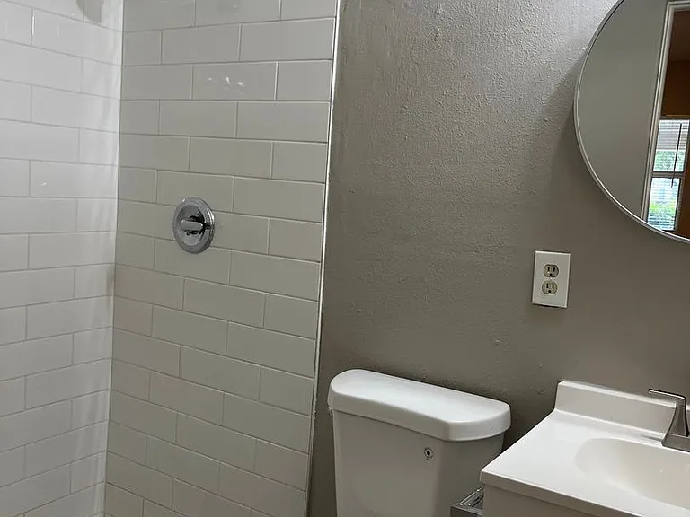 917 S Alder Ave — Photo 14