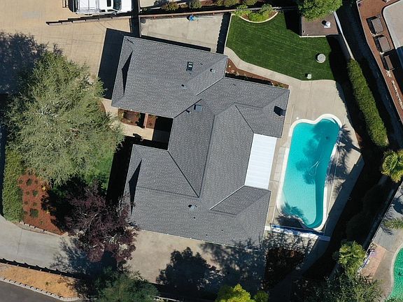2nd image of 673 Pinecone Dr