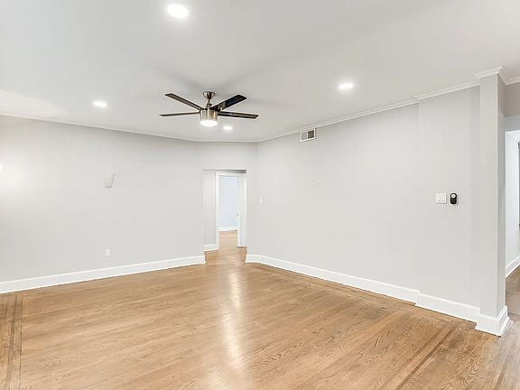 4th image of 6602 Lincoln Dr