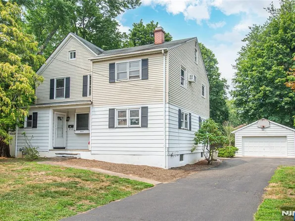 554 Cleveland Ave, River Vale, NJ 07675