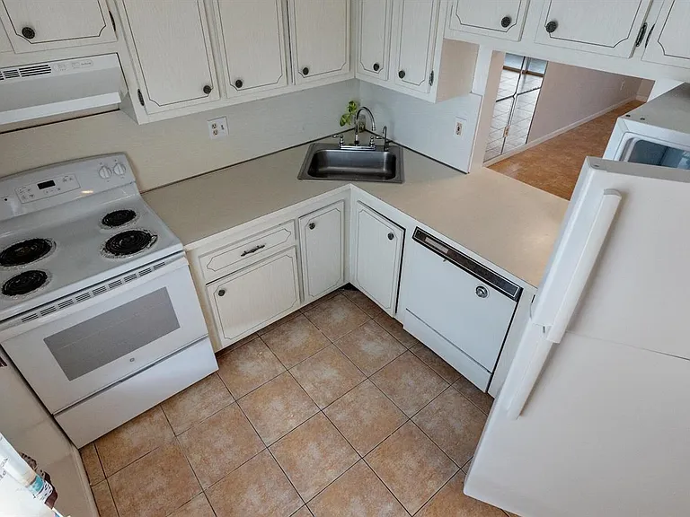 5890 NW 64th Ave #308 — Photo 10
