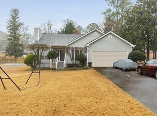 121 Melody Dr, Carrollton, GA 30117