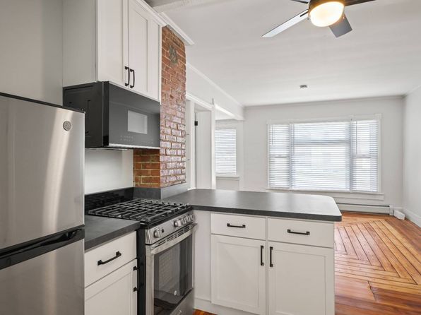 35 Saratoga Ave APT 2