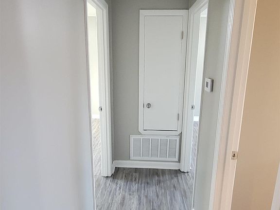 4th image of 305-307 Pearl St