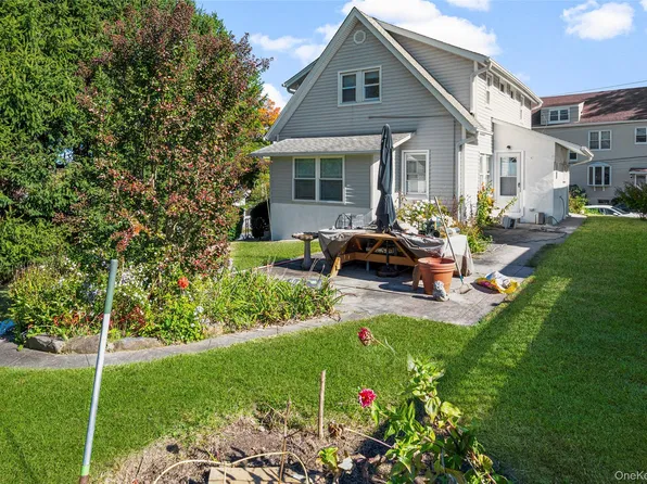 27 AKA 104 Thomas Place, Yonkers, NY 10701