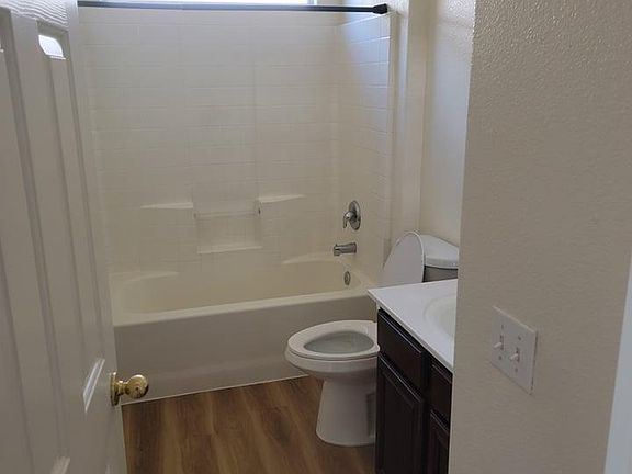 3rd image of 8970 College Green St