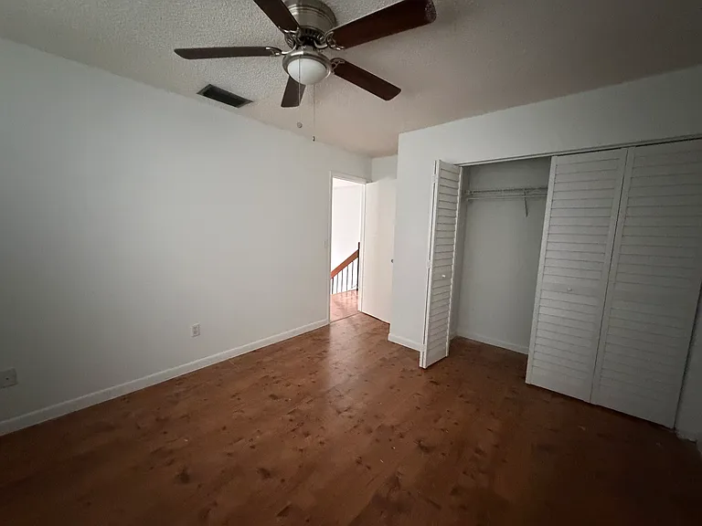 6900 SW 104th Ct — Photo 9