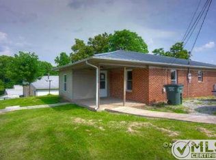 205 W Bronson St, Sparta, TN 38583