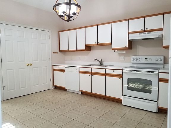 5th image of 4000 Elkin Ridge Dr #A