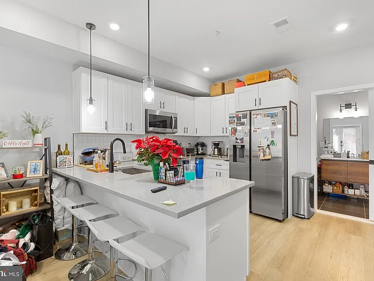 919 N 15th St #1R — Photo 5