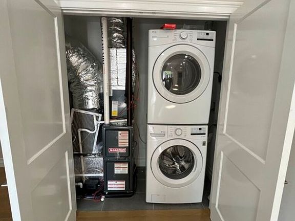 2nd image of 14 Mount Hood Rd #6