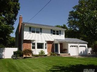 66 Dix Hwy, Dix Hills, NY 11746