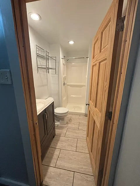 3 bed, 1064 sqft, $1,350 — Photo 1
