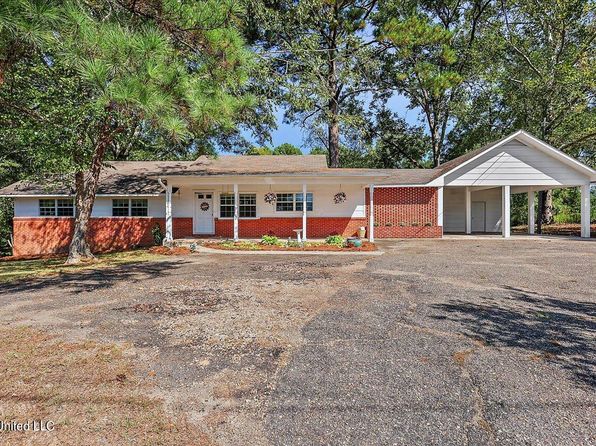 412 STORM AVE, Brookhaven, MS 39601 Single Family Residence For
