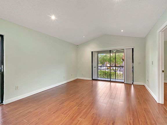 3rd image of 351 Club Cir APT 207