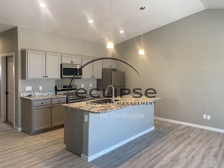 511 Crestone Ave #511 — Photo 8
